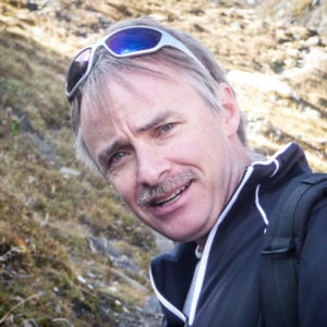 portrait-senn-quadrat-bearb-800×800